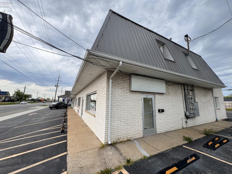 501 W Perkins Ave, Sandusky, 44870, ,Commercial For Lease,For Lease,W Perkins Ave,20241529