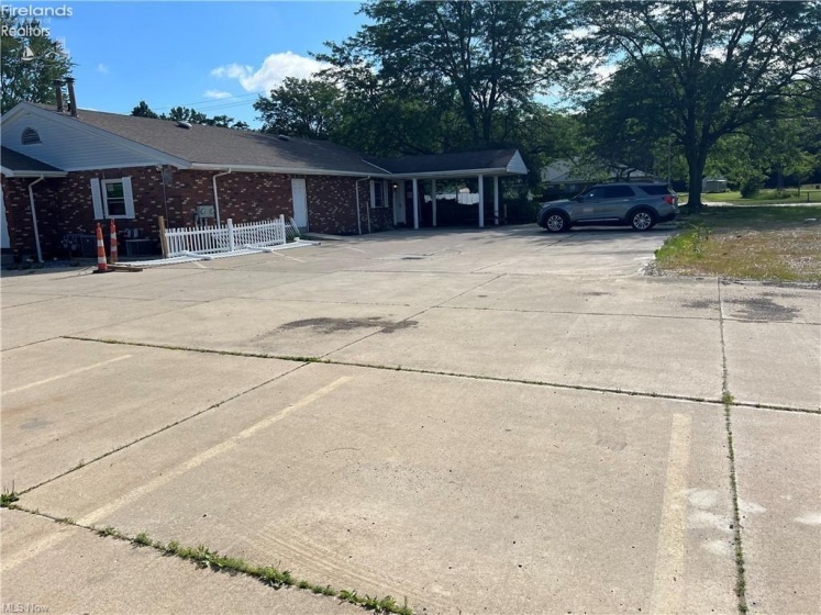 4940 Oberlin Avenue, Lorain, 44053, ,Commercial,For Sale,Oberlin,20242073