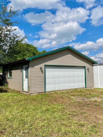 172 Sandusky Street, Tiffin, 44883, 5 Bedrooms Bedrooms, ,3 BathroomsBathrooms,Residential,For Sale,Sandusky,20242285