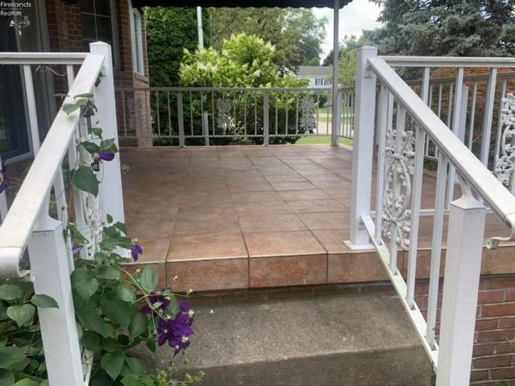 Covered patio off the kitchen