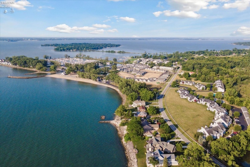 10961 Bay Point Drive, Marblehead, 43440, 3 Bedrooms Bedrooms, ,3 BathroomsBathrooms,Residential,For Sale,Bay Point,20242409