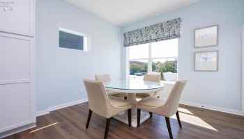 Dining area in the kitchen.