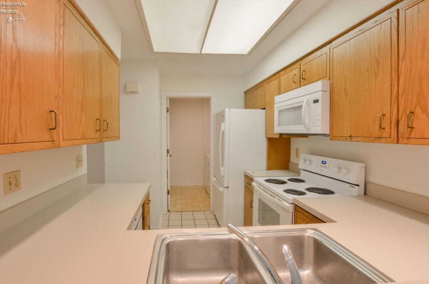 4300 Marin Woods, Port Clinton, 43452, 2 Bedrooms Bedrooms, ,3 BathroomsBathrooms,Residential,For Sale,Marin Woods,20243002