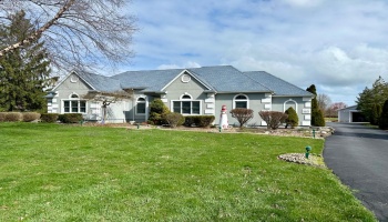 1025 Chalet, Sandusky, 44870, 5 Bedrooms Bedrooms, ,5 BathroomsBathrooms,Residential,For Sale,Chalet,20243067