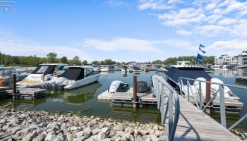 2711 Harbor Bay Drive, Marblehead, 43440, 3 Bedrooms Bedrooms, ,2 BathroomsBathrooms,Residential,For Sale,Harbor Bay,20243189