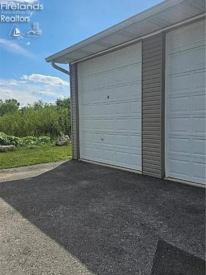 10' x 40' Garage available to purchase at $49,900