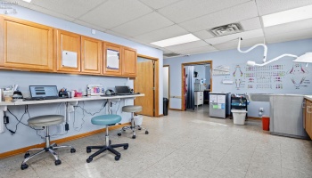 Dr's work area/exam room