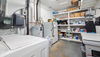 Laundry room/ storage room/ mechanicals