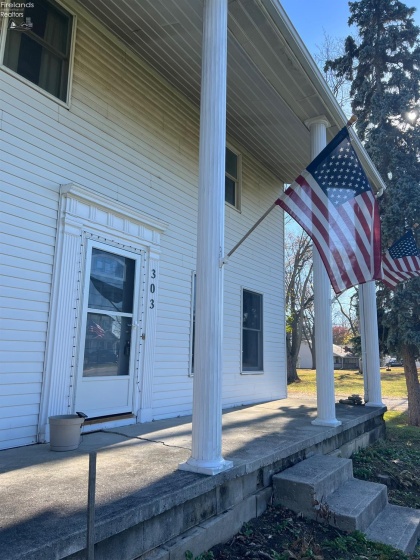 303 Cottage Street, Fremont, 43420, 3 Bedrooms Bedrooms, ,3 BathroomsBathrooms,Residential,For Sale,Cottage,20243270