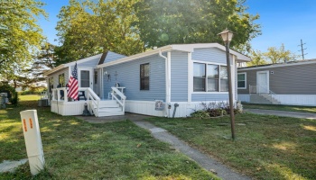 179 Morningside Drive, Port Clinton, 43452, 2 Bedrooms Bedrooms, ,2 BathroomsBathrooms,Residential,For Sale,Morningside,20243307