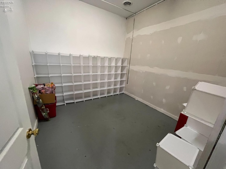 29 Hester Street, Norwalk, 44857, ,Commercial,For Sale,Hester,20242238