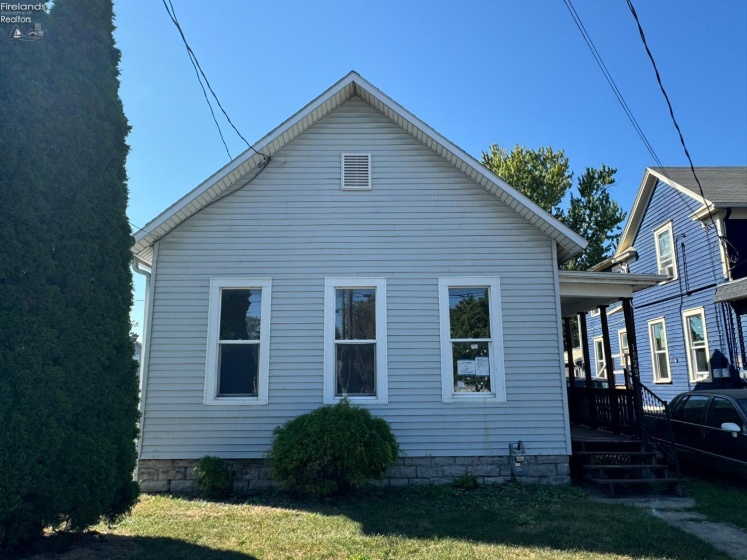 1529 Hayes Avenue, Sandusky, 44870, 2 Bedrooms Bedrooms, ,1 BathroomBathrooms,Residential,For Sale,Hayes,20243547