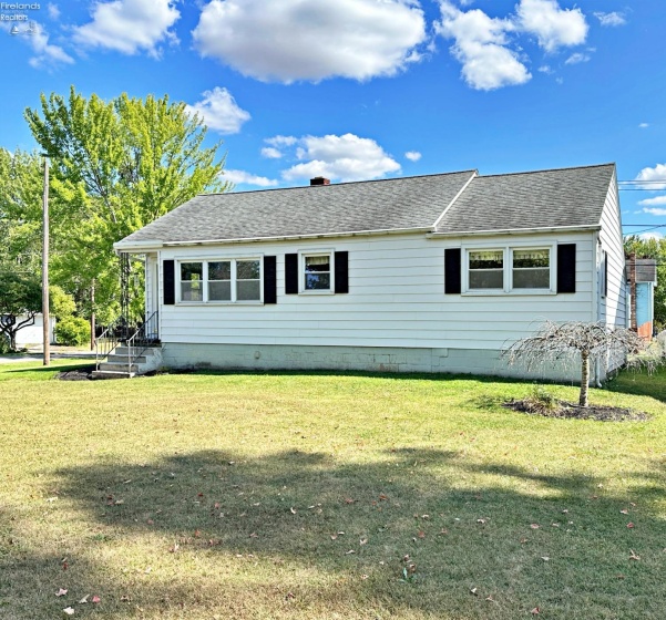 354 Clinton Avenue, Tiffin, 44883, 3 Bedrooms Bedrooms, ,1 BathroomBathrooms,Residential,For Sale,Clinton,20243532