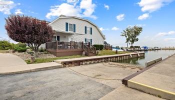 121 Schooner Point, Port Clinton, 43452, 2 Bedrooms Bedrooms, ,2 BathroomsBathrooms,Residential,For Sale,Schooner Point,20243797