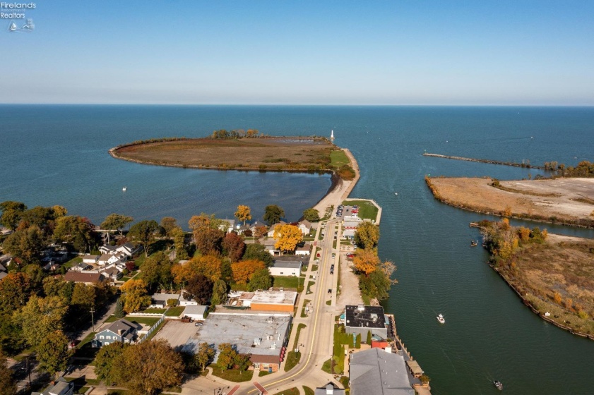 Aerial View of Lots, the Pier and Lake Erie looking north