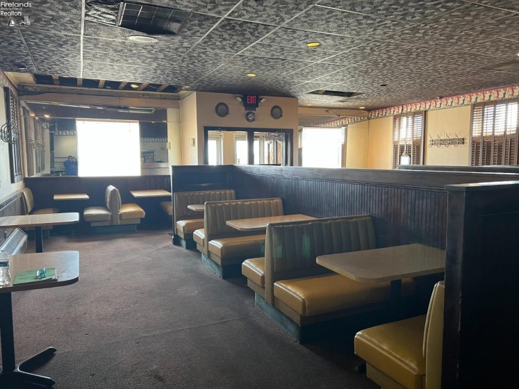 1708 Perry Street, Port Clinton, 43452, ,Commercial,For Sale,Perry,20244038
