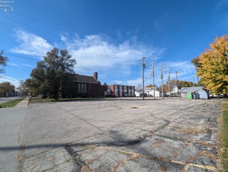 200 Madison Street, Gibsonburg, 43431, ,Commercial,For Sale,Madison,20244088