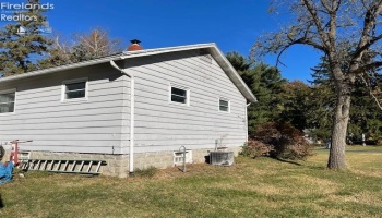 807 Heidelberg Drive, Toledo, 43615, 3 Bedrooms Bedrooms, ,1 BathroomBathrooms,Residential,For Sale,Heidelberg,20244054