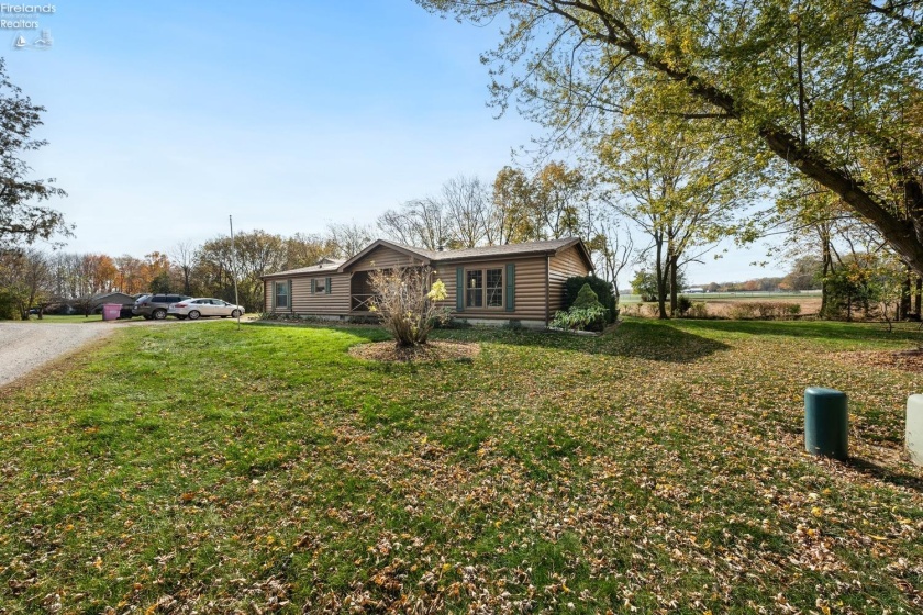 70 Niese Place, Put-In-Bay, 43456, 3 Bedrooms Bedrooms, ,2 BathroomsBathrooms,Residential,For Sale,Niese Place,20244090