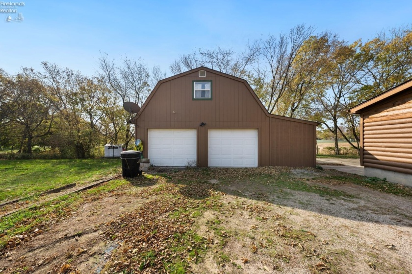 70 Niese Place, Put-In-Bay, 43456, 3 Bedrooms Bedrooms, ,2 BathroomsBathrooms,Residential,For Sale,Niese Place,20244090