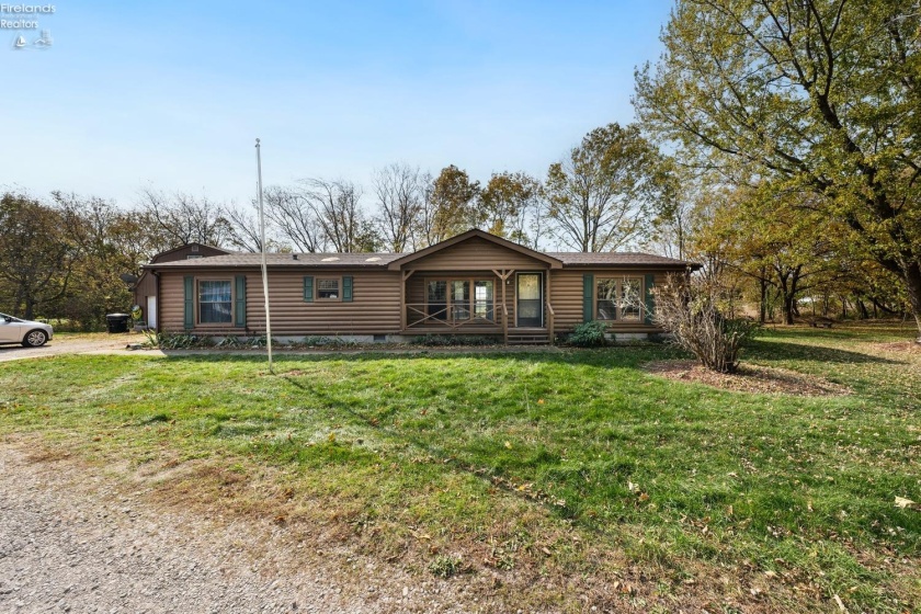 70 Niese Place, Put-In-Bay, 43456, 3 Bedrooms Bedrooms, ,2 BathroomsBathrooms,Residential,For Sale,Niese Place,20244090