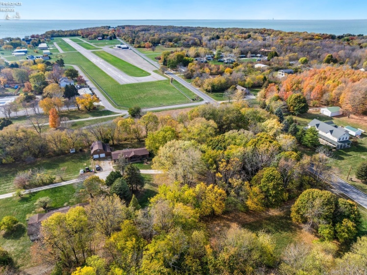 70 Niese Place, Put-In-Bay, 43456, 3 Bedrooms Bedrooms, ,2 BathroomsBathrooms,Residential,For Sale,Niese Place,20244090