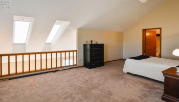 2nd Floor Loft/bedroom