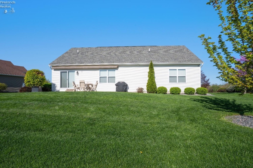 2133 Harbor Bay Drive, Marblehead, 43440, 3 Bedrooms Bedrooms, ,2 BathroomsBathrooms,Residential,For Sale,Harbor Bay,20244421