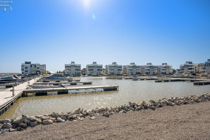 2133 Harbor Bay Drive, Marblehead, 43440, 3 Bedrooms Bedrooms, ,2 BathroomsBathrooms,Residential,For Sale,Harbor Bay,20244421