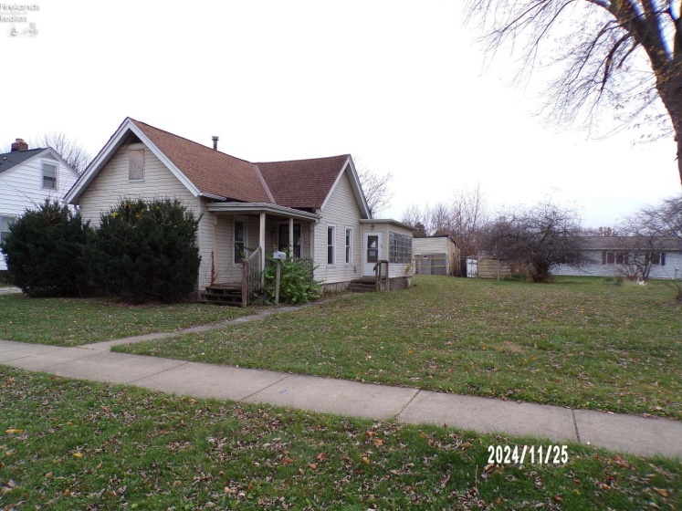 1202 Huntington Avenue, Sandusky, 44870, 2 Bedrooms Bedrooms, ,1 BathroomBathrooms,Residential,For Sale,Huntington,20244469