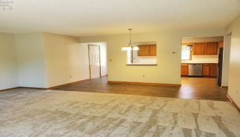 19 Blue Bird Lane, Tiffin, 44883, 2 Bedrooms Bedrooms, ,2 BathroomsBathrooms,Residential,For Sale,Blue Bird Lane,20244675