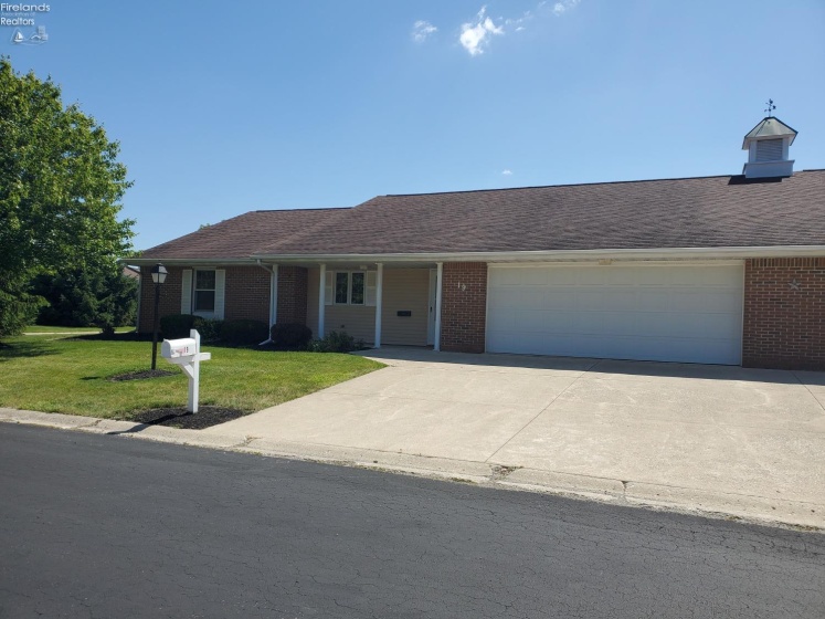 19 Blue Bird Lane, Tiffin, 44883, 2 Bedrooms Bedrooms, ,2 BathroomsBathrooms,Residential,For Sale,Blue Bird Lane,20244675
