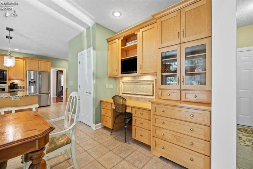 2440 Wyandot Rd., Bucyrus, 44820, 4 Bedrooms Bedrooms, ,4 BathroomsBathrooms,Residential,For Sale,Wyandot Rd.,20244744