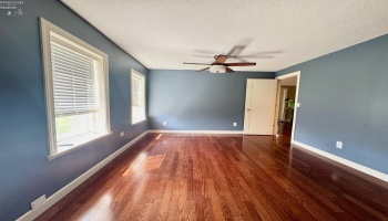 635 Liz Lane, Port Clinton, 43452, 2 Bedrooms Bedrooms, ,1 BathroomBathrooms,Residential,For Sale,Liz,20250091
