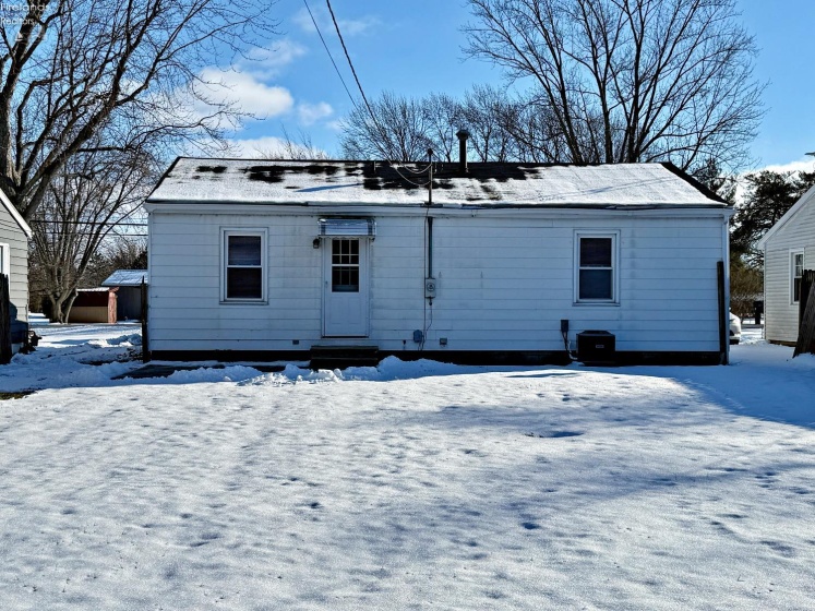 1107 Buckley Street, Fostoria, 44830, 3 Bedrooms Bedrooms, ,1 BathroomBathrooms,Residential,For Sale,Buckley,20250104