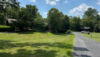 404 Cedar Brook Lane, Sandusky, 44870, 4 Bedrooms Bedrooms, ,3 BathroomsBathrooms,Residential,For Sale,Cedar Brook,20250189