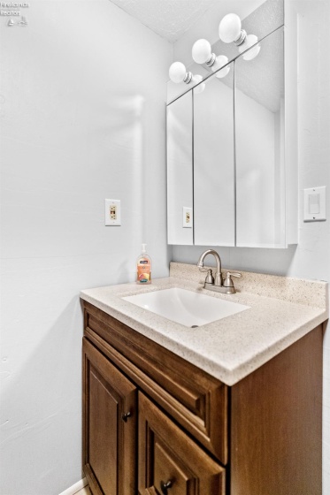 210 N. Christy Chapel Rd, Port Clinton, 43452, 4 Bedrooms Bedrooms, ,2 BathroomsBathrooms,Residential,For Sale,N. Christy Chapel Rd,20250146