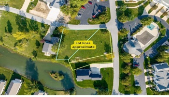 Lot lines are approximate