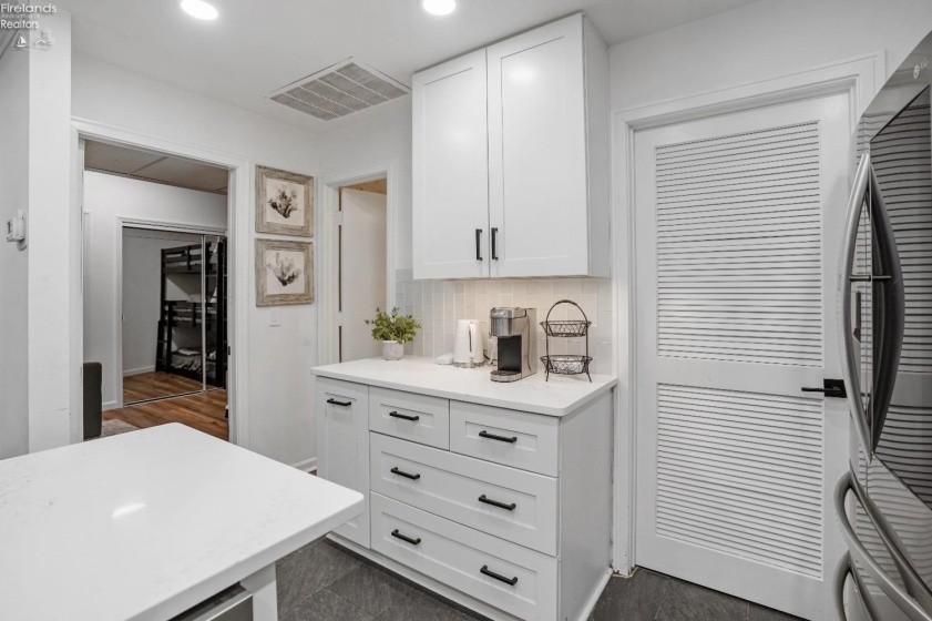 4300 Marin Woods, Port Clinton, 43452, 3 Bedrooms Bedrooms, ,3 BathroomsBathrooms,Residential,For Sale,Marin Woods,20250241