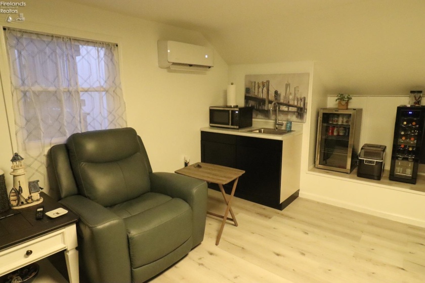 817 Curran Street, Sandusky, 44870, 1 Bedroom Bedrooms, ,1 BathroomBathrooms,Residential,For Sale,Curran,20250307