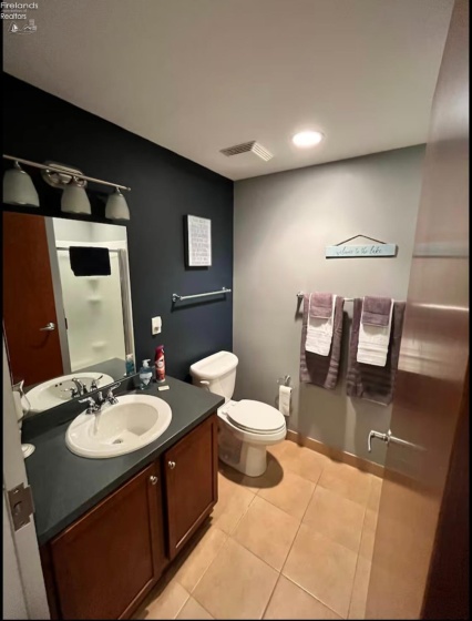 401 Shoreline Drive, Sandusky, 44870, 2 Bedrooms Bedrooms, ,2 BathroomsBathrooms,Residential,For Sale,Shoreline,20250336