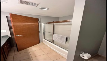 401 Shoreline Drive, Sandusky, 44870, 2 Bedrooms Bedrooms, ,2 BathroomsBathrooms,Residential,For Sale,Shoreline,20250336