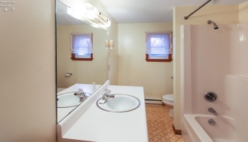 1318 4th Street, Marblehead, 43440, 5 Bedrooms Bedrooms, ,2 BathroomsBathrooms,Residential,For Sale,4th,20250188