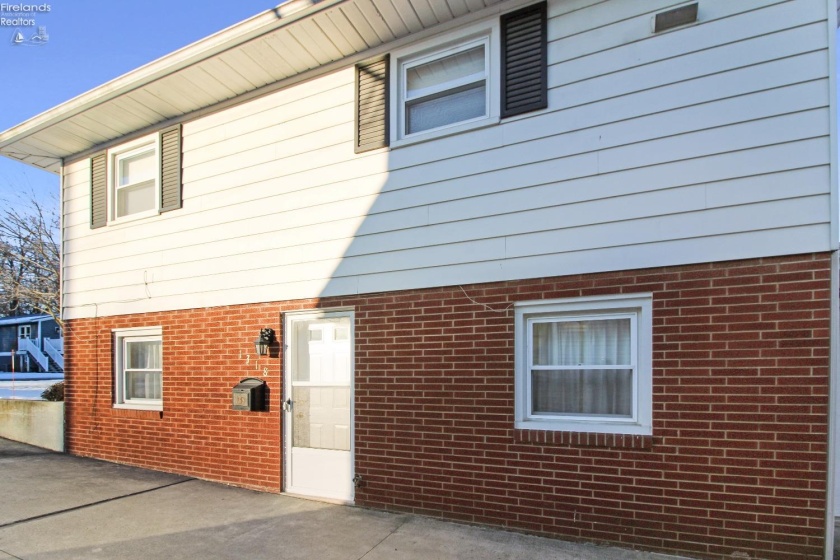 1318 4th Street, Marblehead, 43440, 5 Bedrooms Bedrooms, ,2 BathroomsBathrooms,Residential,For Sale,4th,20250188