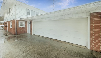 1318 4th Street, Marblehead, 43440, 5 Bedrooms Bedrooms, ,2 BathroomsBathrooms,Residential,For Sale,4th,20250188