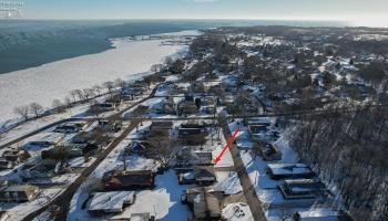 1318 4th Street, Marblehead, 43440, 5 Bedrooms Bedrooms, ,2 BathroomsBathrooms,Residential,For Sale,4th,20250188