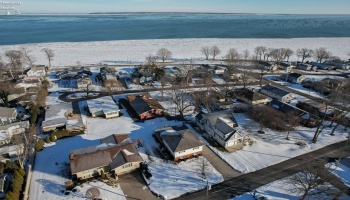 1318 4th Street, Marblehead, 43440, 5 Bedrooms Bedrooms, ,2 BathroomsBathrooms,Residential,For Sale,4th,20250188