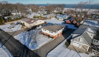 1318 4th Street, Marblehead, 43440, 5 Bedrooms Bedrooms, ,2 BathroomsBathrooms,Residential,For Sale,4th,20250188