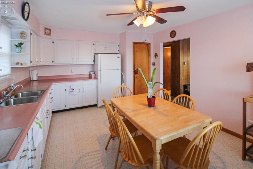1318 4th Street, Marblehead, 43440, 5 Bedrooms Bedrooms, ,2 BathroomsBathrooms,Residential,For Sale,4th,20250188