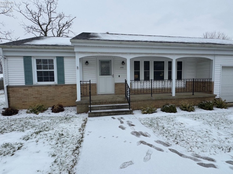 402 Meadow Lane, Sandusky, 44870, 3 Bedrooms Bedrooms, ,2 BathroomsBathrooms,Residential,For Sale,Meadow,20250359